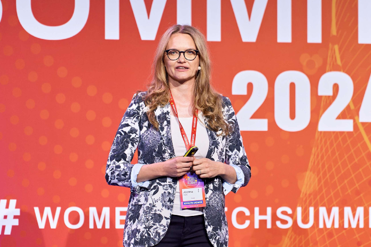 "You Snooze, We All Lose" by Joanna Obstój