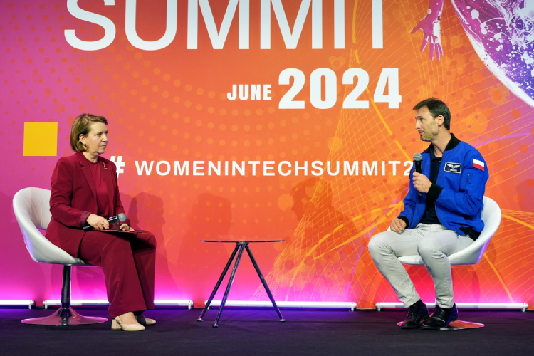 Fireside Chat with Sławosz Uznański: "Space is no longer a field of male domination"